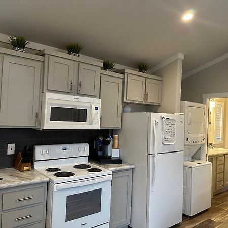 Charming Tiny Home! Close To Oxford, Sardis Lake, Safari Animal Zoo 외부 사진